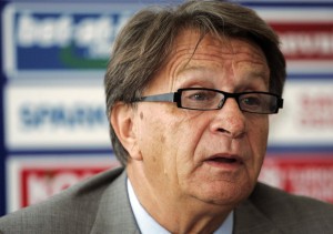 Bosnia's national soccer team coach Ciro Blazevic talks to reporters during a news conference in Sarajevo