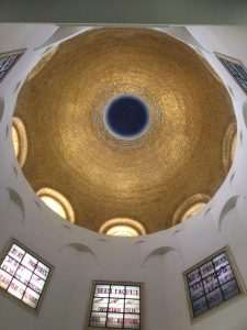 KAD SE CRKVA BRANI OD OGLEDALA: Kršćanstvo ne poznaje milosrđe bez istine, a niti istinu bez poziva na promjenu života  