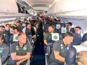 Posljednja fotografija brazilskih igrača prije nego je pao avion…Foto: Twitter