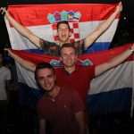 (FOTO) VIŠE OD TISUĆU LJUDI NA THOMPSONOVOM KONCERTU U WUPPERTALU: Prije koncerta grupa maskiranih ljudi bacila boju na klub
