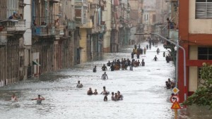 Slika iz poplavljene Havane