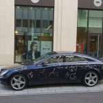 ZASLUŽIO Automobilom zauzeo parkirno mjesto za invalide u Stuttgartu - muškarac u invalidskim kolicima mu se "osvetio"