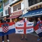 (FOTO) Hrvati iz Singapura: Daleko smo ali smo svim srcem uz Vatrene i Hrvatsku