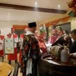 (FOTO) Tradicionalni običaj krštenja mladog vina: Hrvati u Freiburgu proslavili Martinje