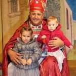 (FOTO) Tradicionalna božićna priredba u Freiburgu okupila velik broj djece i roditelja