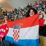 (VIDEO i FOTO) VIŠE OD 6 TISUĆA HRVATA JE VEČERAS NA UTAKMICI U KÖLNU Hrvatskoj protiv Brazila daju podršku Hrvati iz Kölna, Freiburga, Stuttgarta, Münchena, Frankfurta...