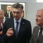 (FOTO i VIDEO) PREMIJER PLENKOVIĆ U DÜSSELDORFU: Nakon sv. Mise se družio s Hrvatima