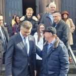 (FOTO i VIDEO) PREMIJER PLENKOVIĆ U DÜSSELDORFU: Nakon sv. Mise se družio s Hrvatima