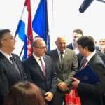 (FOTO i VIDEO) PREMIJER PLENKOVIĆ U DÜSSELDORFU: Nakon sv. Mise se družio s Hrvatima