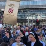 (FOTO i VIDEO) FRANKFURT: Na procesiji Velikog petka u Frankfurtu više od tisuću Hrvata