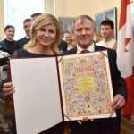 (FOTO) Hrvatska predsjednica Kolinda Grabar Kitarović u Ottawi dodijelila Povelje Republike Hrvatske