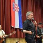 (FOTO) VELIKA ZABAVA U AUSTRIJSKOM KUFSTEINU: Oko 1.300 ljudi zabavljalo se uz Miroslava Škoru, Čuvare noći i folklorna društva