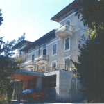 IZUZETNA PONUDA: Prodaje se hotel u središtu Lovrana i atraktivno zemljište uz plažu u Bakru
