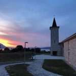(FOTO) Ministar dr. Gordan Grlić Radman u rodnom kraju: Posjet Duhovnom centru “Karmel sv. Ilije” na Buškom jezeru, općini i Franjevačkom samostanu Tomislavgrad