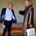 (FOTO) Ministar dr. Gordan Grlić Radman u rodnom kraju: Posjet Duhovnom centru “Karmel sv. Ilije” na Buškom jezeru, općini i Franjevačkom samostanu Tomislavgrad