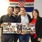 (FOTO) Kotorvarošani iz Stuttgarta organizirali feštu za ljude koji im pomažu i oprostili se od fra Zvonka Tolića koji odlazi u Berlin