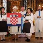 (FOTO) 40. HODOČAŠĆE U KEVELAER: Predvođeni biskupom Perom Sudarom Hrvati hodočastili Majci Božjoj Tješiteljici žalosnih i hrvatskom križu u Kevelaer