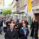 (FOTO) 40. HODOČAŠĆE U KEVELAER: Predvođeni biskupom Perom Sudarom Hrvati hodočastili Majci Božjoj Tješiteljici žalosnih i hrvatskom križu u Kevelaer