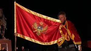 Crnogorac ljubi svoju zastavu / Foto: Fenix (Preslik Komitski pokret)