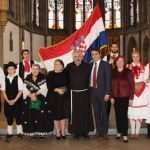 U okviru proslave Dana državnosti u organizaciji GK RH iz Düsseldorfa, u Kölnu je u Minoritenkirche služena "Sveta misa za Domovinu"