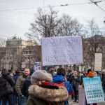 (FOTO I VIDEO) Unatoč zabrani u Beču se okupilo oko 5.000 prosvjednika koji su prosvjedovali protiv korona mjera