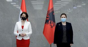 Ministrica Edtstadler Albanija jpg