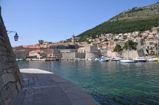 Dubrovnik _ Fenix _Z. Tutnjevic