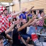 (FOTO) NIKOME NIJE LAKO: Pogledajte kako su hrvatski navijači u Hrvatskoj proživljavali dramu sa Španjolcima