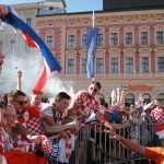 (FOTO) NIKOME NIJE LAKO: Pogledajte kako su hrvatski navijači u Hrvatskoj proživljavali dramu sa Španjolcima