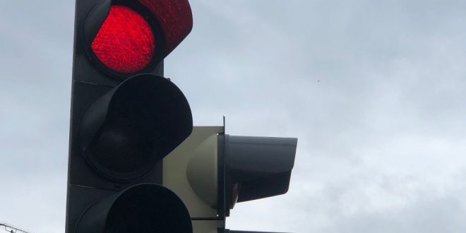 semafor crveno