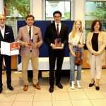 (VIDEO i FOTO) STUTTGART: Večernjakovu domovnicu primili NK Croatia Stuttgart, HKŠU Vila Croatia Stuttgart, Alain Blažević, HMI i GK RH u Stuttgartu
