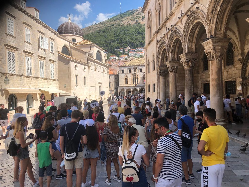 Dubrovnik guzva Knezev dvor