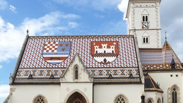 Hrvatski grb na crkvi sv. Marrka u Zagrebu