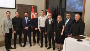 Ministar Grlic Radman sa hrvatskim iseljenicima u Kanadi 1