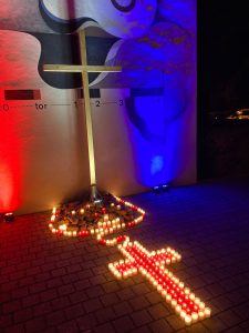 Svijece i molitva za Vukovar i Skabrnju