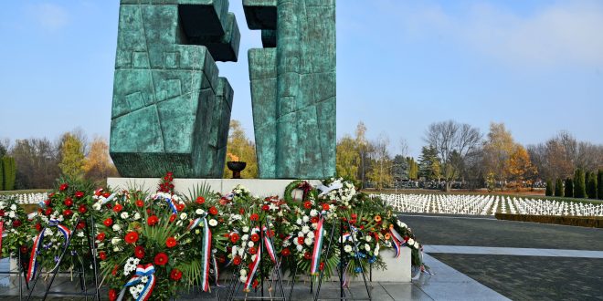 Vukovar groblje svijece