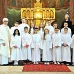 (FOTO) Djevojčice i dječaci iz Hrvatske katoličke misije Augsburg primili sakrament Prve Svete Pričesti