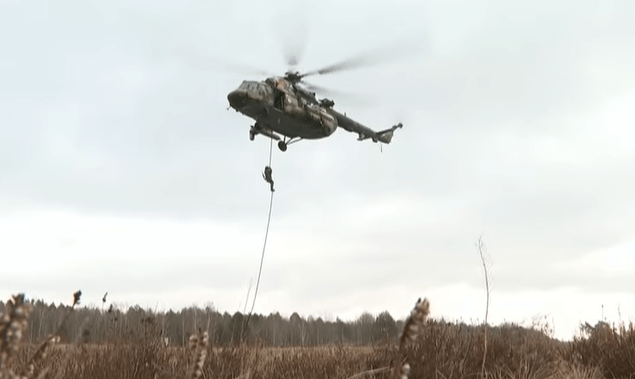helikopter vojni