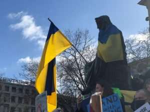 Ukrajinska zastava tijekom prosvjeda u Frankfurtu (ILUSTRACIJA) / Foto: Fenix (SIM)