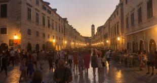 Dubrovnik Stradun svjetla zalazak sunca