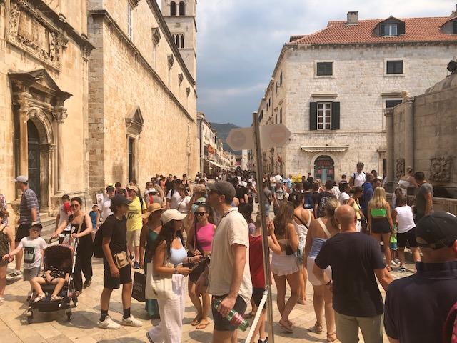 dubrovnik turisti sezona guzva