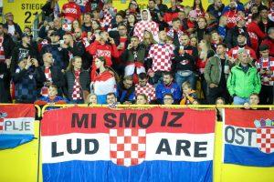 Hrvatski navijaci na stadionu u Bece 8