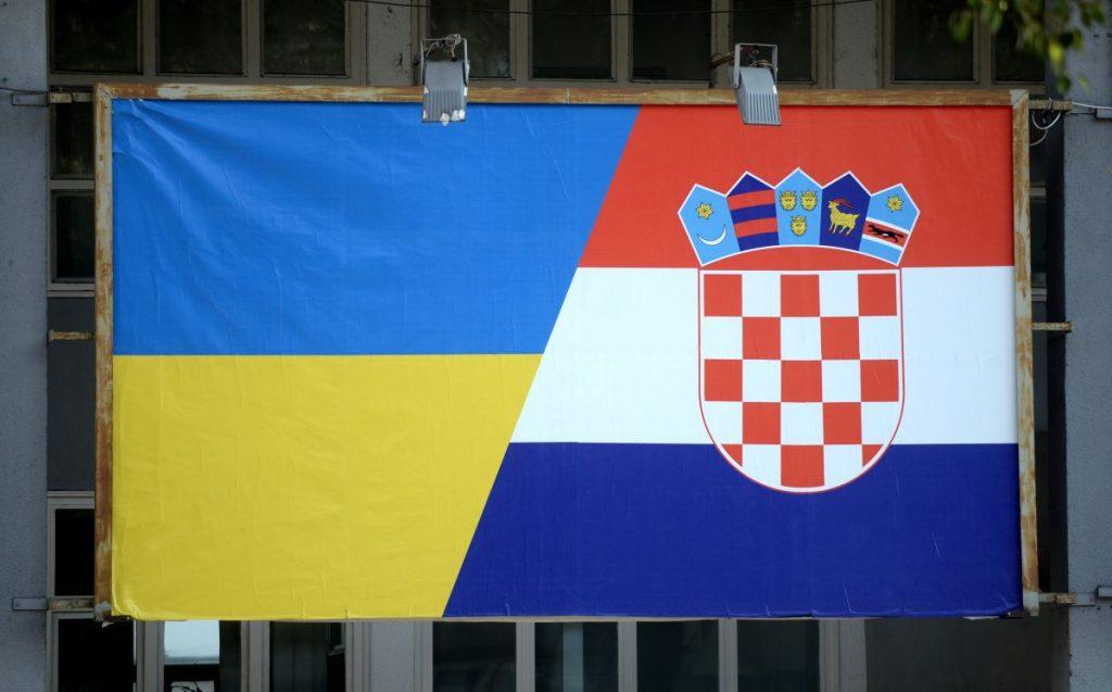 ukrajinska i hrvatska zastava