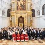 (FOTO) SVETA KRIZMA U HKŽ MÜNCHEN: Sakrament Svete potvrde primilo 217 djevojaka i mladića