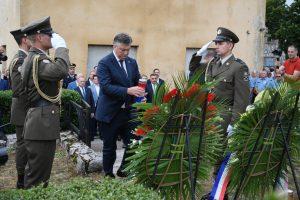 Plenkovic polaze vijenac na grob Josipa Jovica u Arzanu