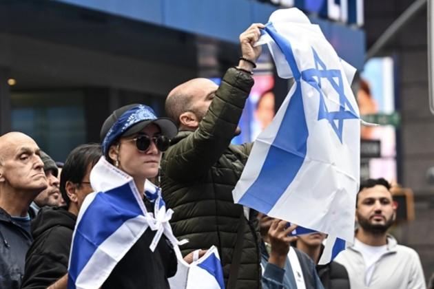 Izraelska zastava na proizraelskom prosvjedu AA