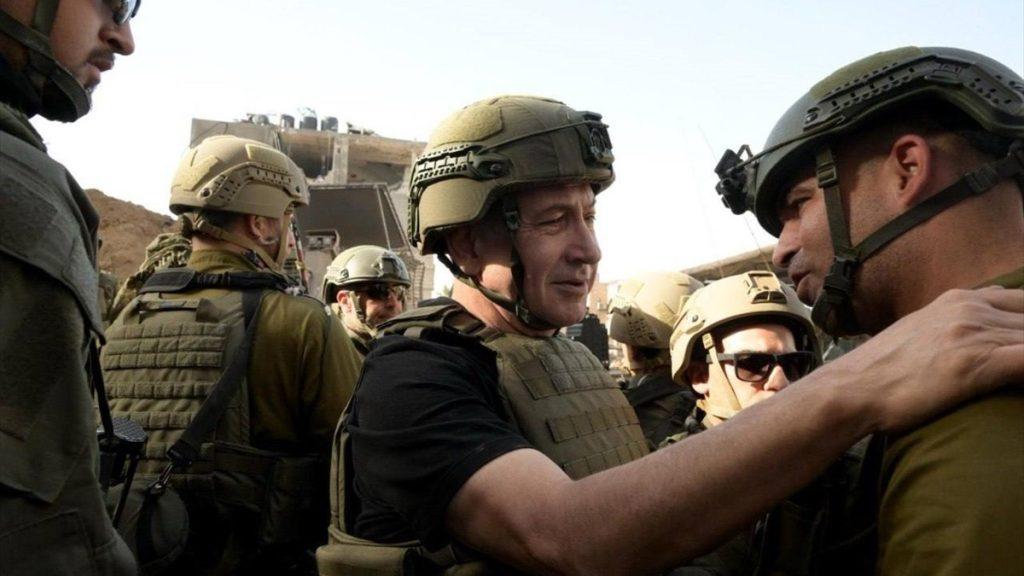 Netanjahu s izraelskim vojnicima