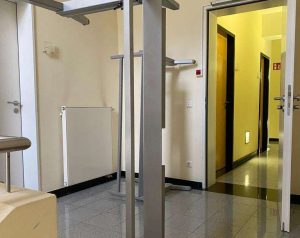 DAR IZ MAINZA: U škole u Velikoj Gorici i Čakovcu poslani okviri za stolove, ploče, stalci za knjige...