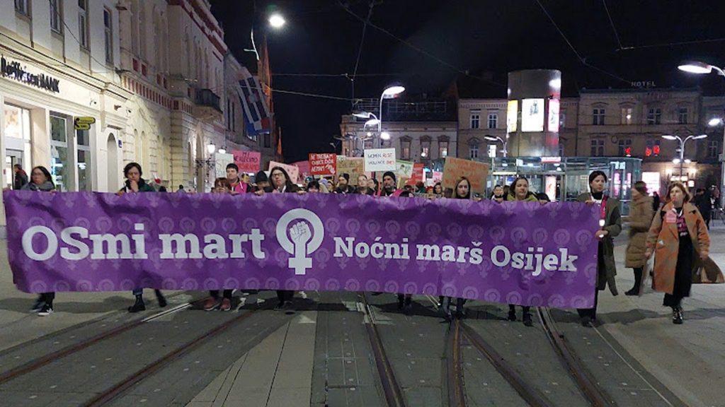 Noćni marš u Osijeku pod geslom "Žena s glasom" / Foto: Hina