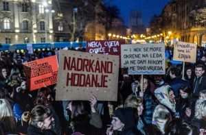 Transparenti na Noćnom maršu u povodu Međunarodnog dana žena, 8. ožujka u Zagrebu pod nazivom "Feminizam i gotovo" / Foto: Hina